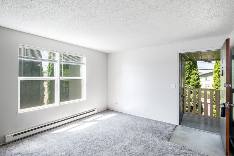 Available Now!! property image