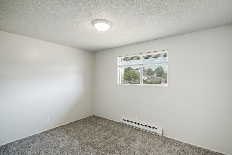 Available Now!! property image